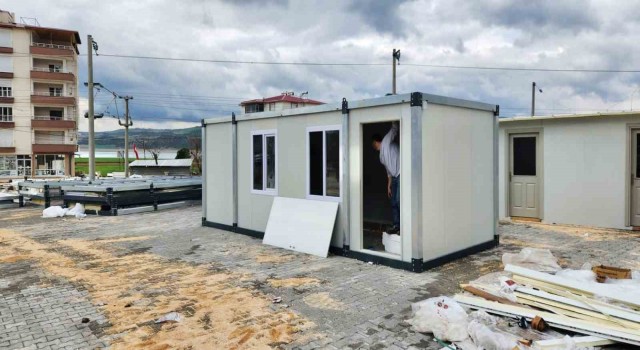 Depremin vurduğu Pazarcıka Kocaeli Çarşısı inşa ediliyor