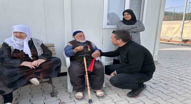 Depremzede Kıbrıs Gazisinden Kayseriye ve Başkan Büyükkılıça teşekkür