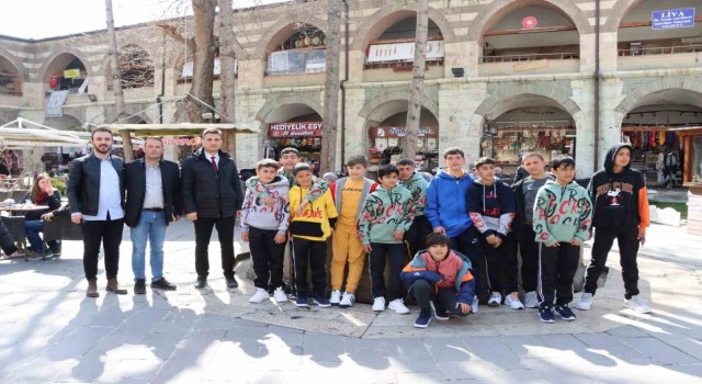 Depremzede öğrenciler Tokatta moral depoladı