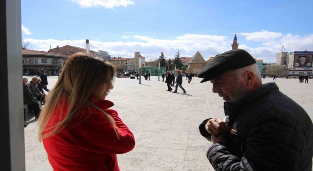 Depremzedelerin ihtiyaçları evlerinde gideriliyor