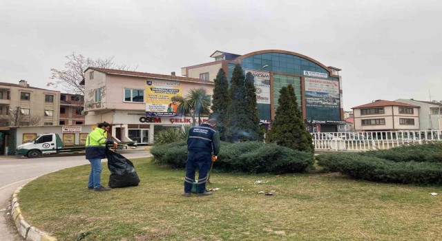 Derincenin yeşil alanları bahara hazırlanıyor