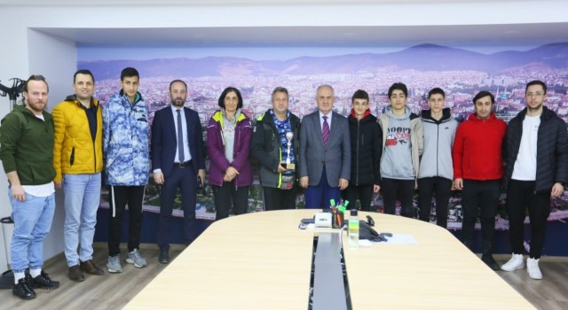 Derincespor Çim Hokeyi Takımından önemli başarı