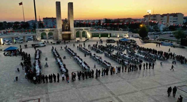 Didimde iftar yemekleri başladı