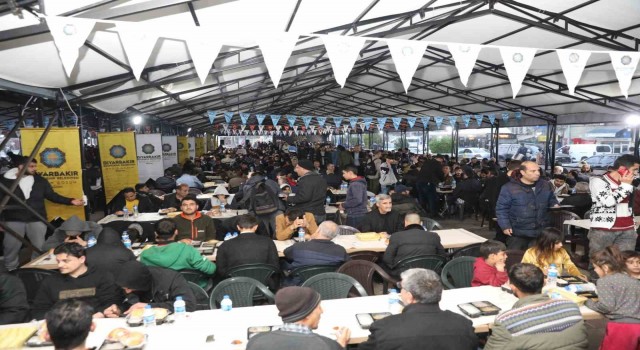 Diyarbakırda iftar çadırları günlük 6 bin kişiye hizmet veriyor