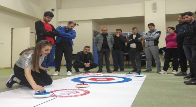 Diyarbakırda ilk defa yapılan Floor Curling hakemlik kursu tamamlandı