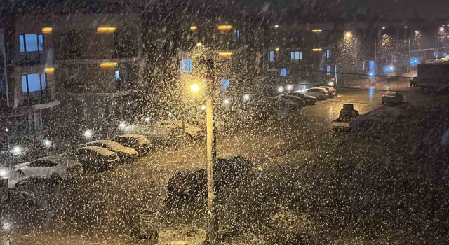 Düzcede yoğun kar yağışı