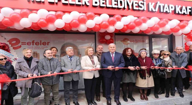 Efelerde 11inci Kitap Kafe açıldı