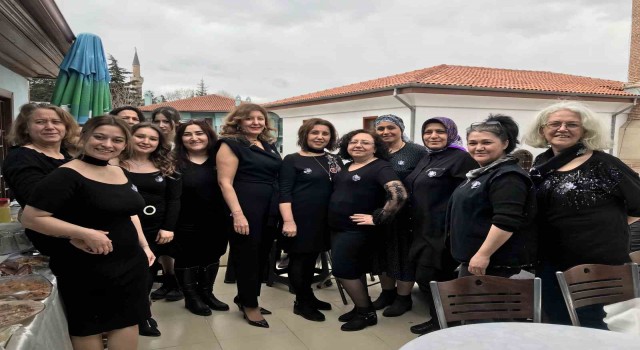 El Sanatları Eğitim ve Kültür Derneği 3üncü yılını kutladı