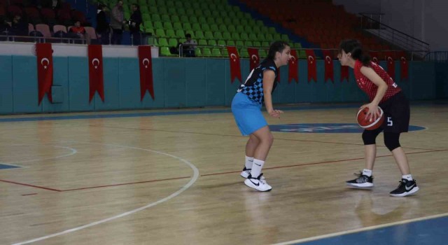 Elazığda Basketbol Yıldızlar İl Şampiyonası başladı