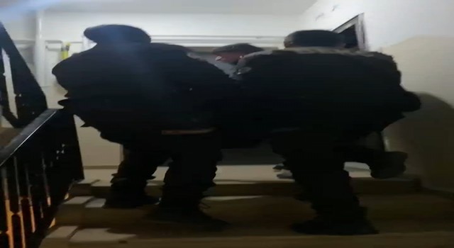 Elazığda bekçilerden yürek ısıtan hareket