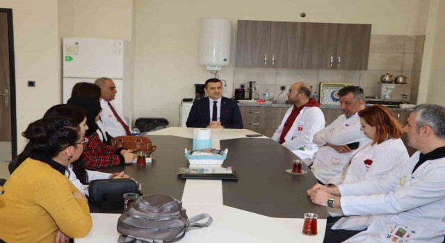 Emirdağ Mithatpaşa Ortaokulu yeni binasında hizmet vermeye başladı