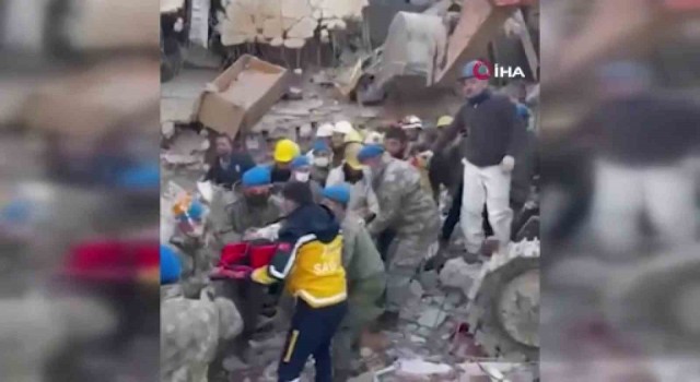 Enkazdan can kurtaran madenci, Gece kampta birbirimize sarılıp ağladık, gündüz belli etmedik