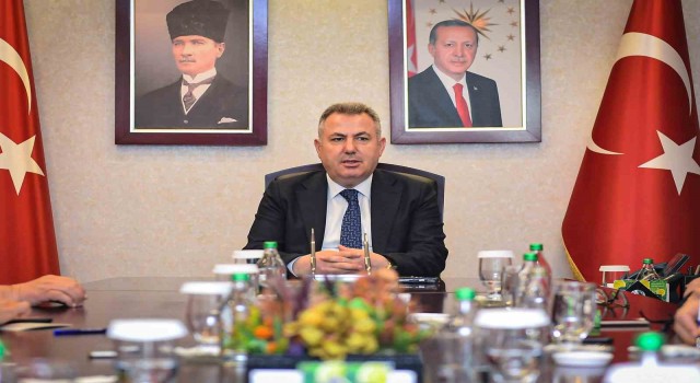 Enkazdan kurtarılan 600 çocuk Adanaya getirildi, 59 çocuğun ailesi aranıyor