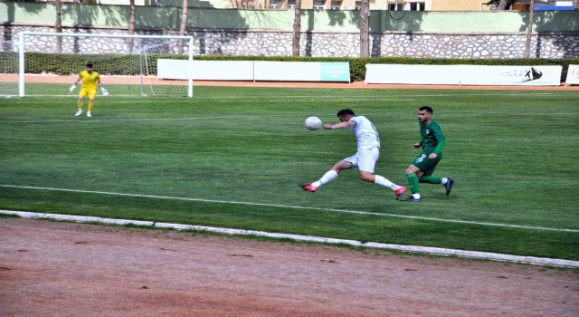 Ermaş Muğlaspor kendi sahasında berabere kaldı