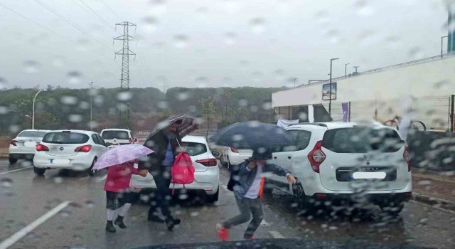 Erzincan, Erzurum ve Bayburtta karla karışık yağmur