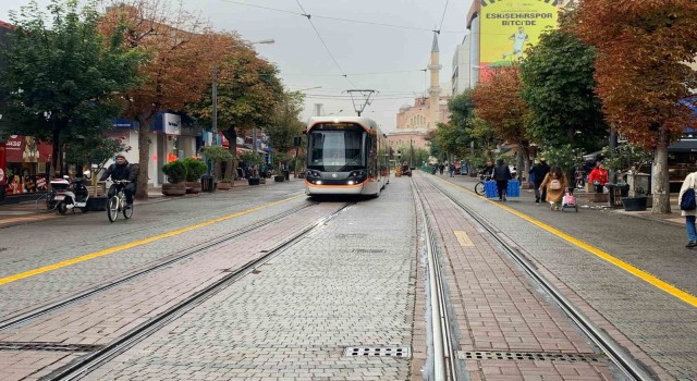 Eskişehirde aralıklı yağmur ve çok bulutlu hava hakim olacak