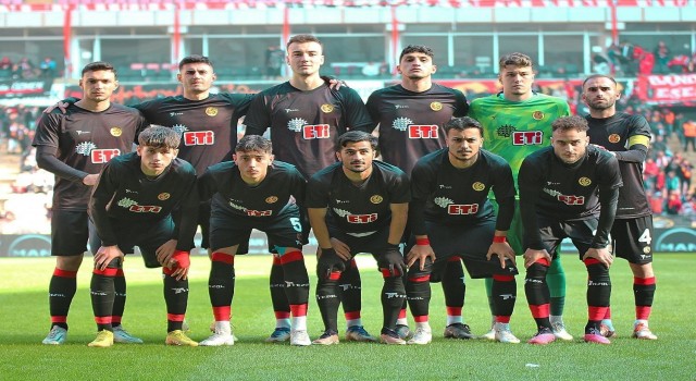 Eskişehirspor deplasmanda 10 evinde 5 puan topladı