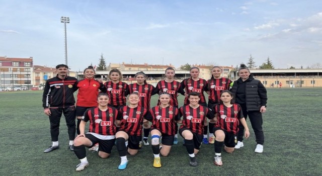 Eskişehirspor Kadınlar 3. Ligde galibiyetle başladı