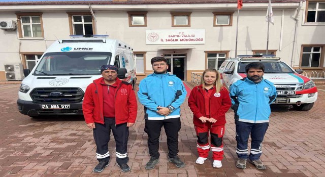 Evsiz kalan ailesine değil enkaz altındaki vatandaşların yardımına koştu