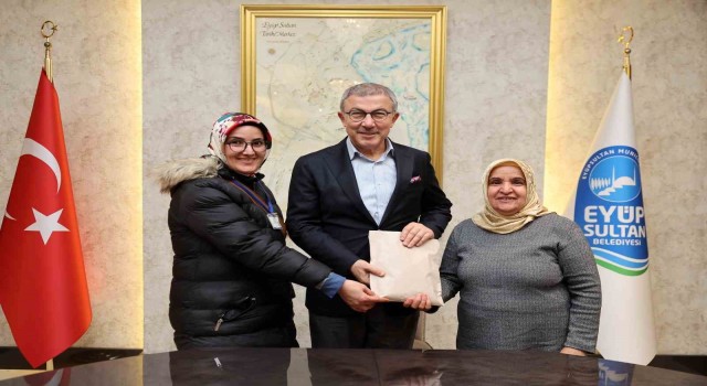 Eyüpsultandaki Kardeşlik Çarşısında depremzedeler için 118 bin 707 TL toplandı
