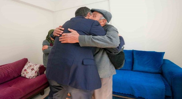 Fadıloğlundan yaşlılara saygı ziyareti