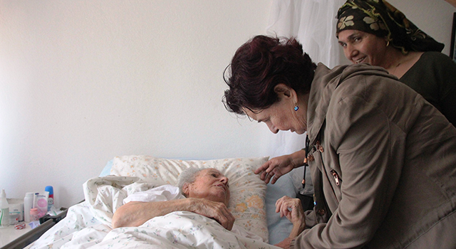 Fatma Girik’in annesi Münevver Ukav 99 yaşında vefat etti