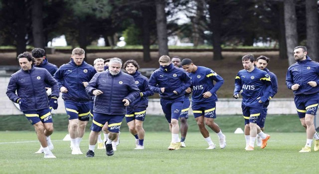 Fenerbahçe, Sevilla maçı hazırlıklarına devam etti