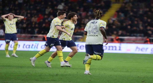 Fenerbahçenin deplasmandaki yenilmezlik serisi 5 maça çıktı
