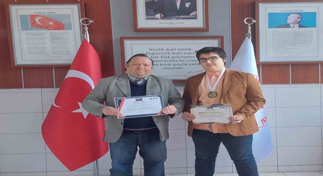 ‘Fizik projeleriyle dünya birincisi oldular ve altın madalya kazandılar
