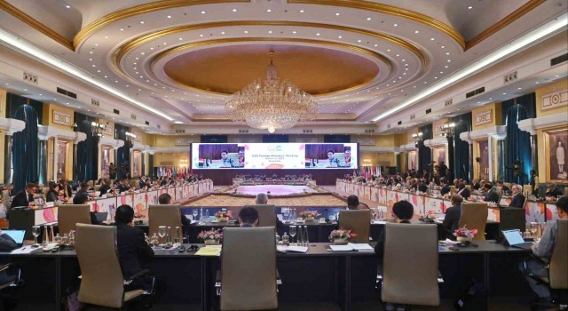 G20 Dışişleri Bakanlarından depremde hayatlarını kaybedenler için saygı duruşu