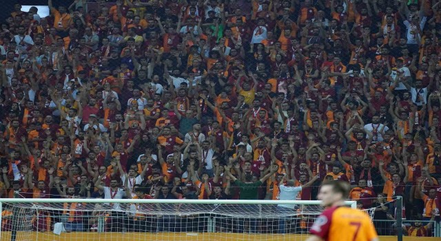 Galatasaray, Nef Stadyumunda oynadığı maçlardaki taraftar sayılarını açıkladı