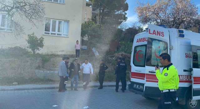 Gazipaşada otomobille motosiklet çarpıştı: 1 yaralı