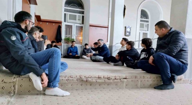 Germencik İl Müftüsü Coşkun gençlerle bir araya geldi