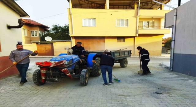Germencikte bahar temizliği mesaisi