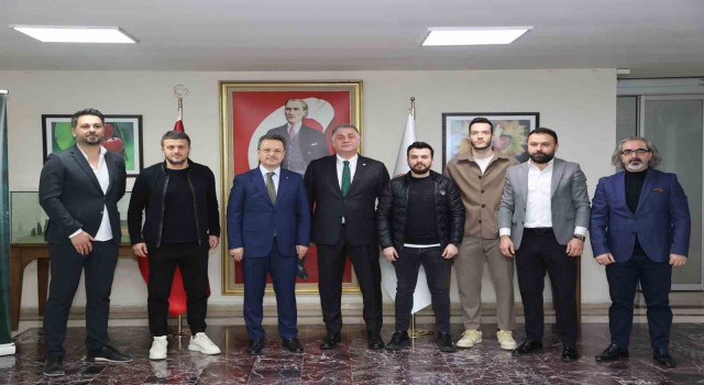 Giresunspor yönetiminden Vali Ünlüye ve Başkan Şenlikoğluna ziyaret