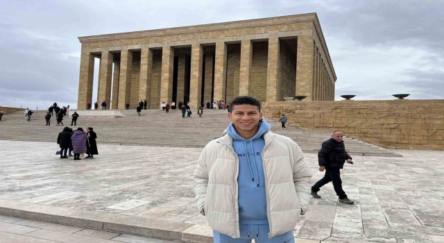 Giresunsporlu Alexis Perez, Anıtkabiri ziyaret etti