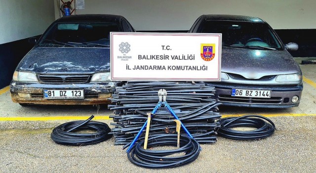 Gönende kablo hırsızlarını JASAT yakaladı