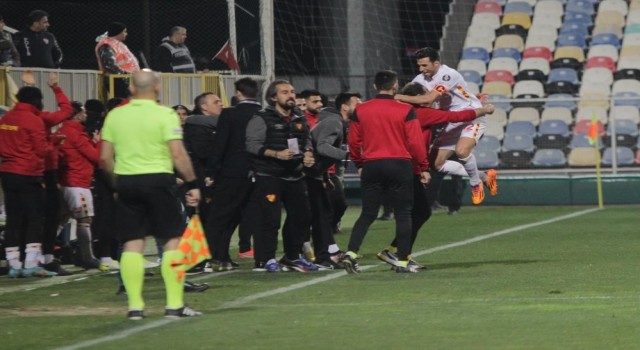 Göz-Göz, İzmir serüveninde kayıpsız ilerliyor