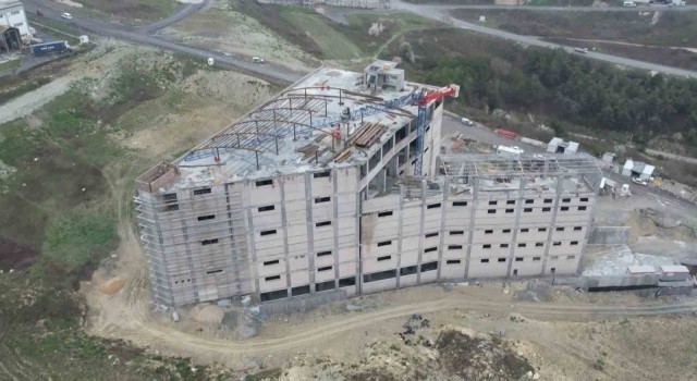 Hadımköyde inşaattan dökülen molozlar faciaya neden oldu