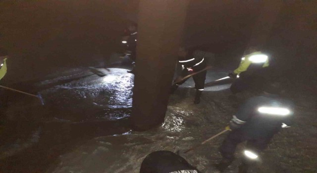 Hakkarideki su depolarında bahar temizliği