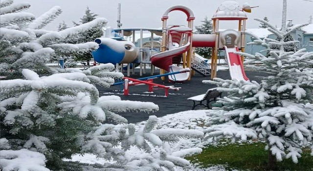 Hisarcık Esire Termal Turizm Merkezi beyaza büründü