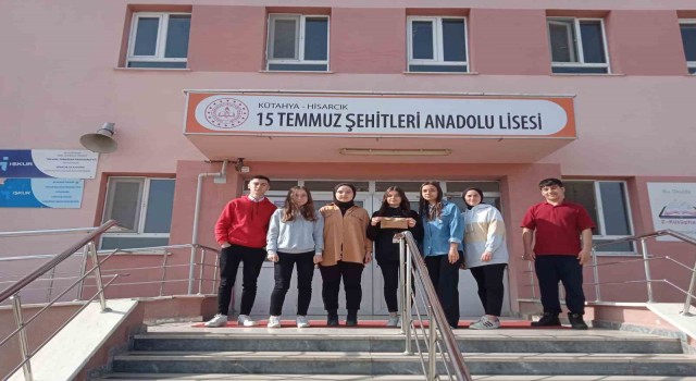 Hisarcıkta lise öğrencilerinden deprem bölgesine yardım