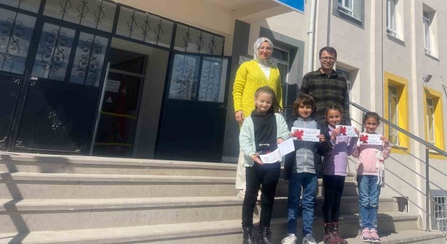 Hisarcıkta zeka oyunları turnuvasında Atatürk İlkokulundan 4 öğrenci birinci oldu