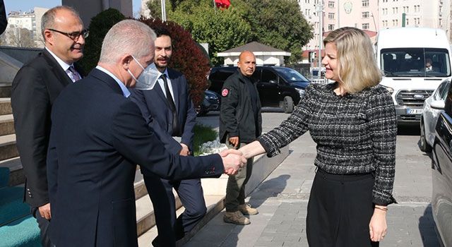 Hollandalı Bakan Schreinemacher Gaziantep Valiliğini ziyaret etti