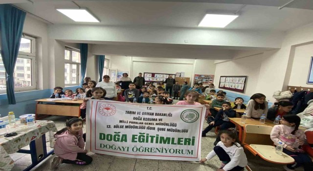 Iğdırda öğrencilere “Kuraklık ve Suyun Kullanımı“ semineri