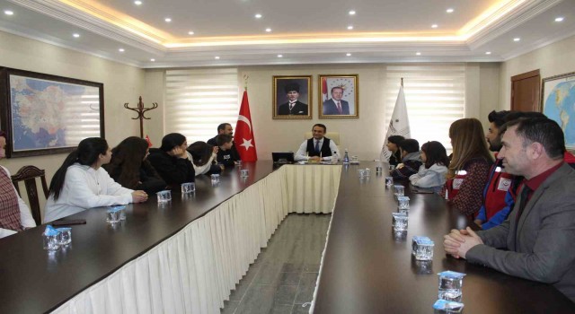 Iğdırda sevgi evlerindeki çocuklar deprem bölgesine 50 bin lira bağışladı
