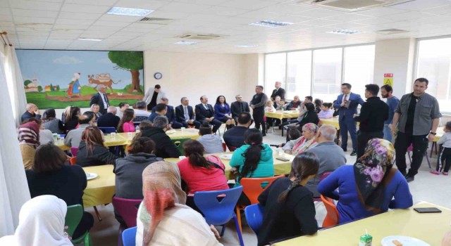 İl Milli Eğitim Müdürü Koca: Yaraları sarmak için milletimiz ile omuz omuza çalışıyoruz