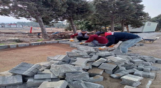 İnegöl Belediyesi ekipleri deprem bölgesinde çalışmalarını sürdürüyor
