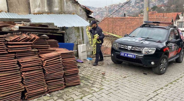 İntihara teşebbüs ettiği sanılan kadını kocası vurmuş
