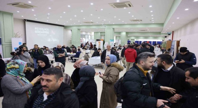 İş arayanlar ve işverenler Darıcada buluştu